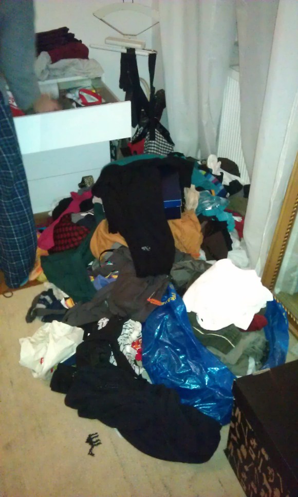 00chaos Mount McWäscheberg - Mittelgebirge (c) nunette colour