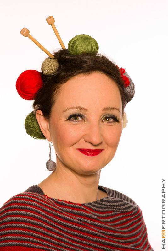 Model: Sonja Hager Make-up: Angelika Oswald Hair-Styling: Christine Akbaba Fotografin: Karin Haffert