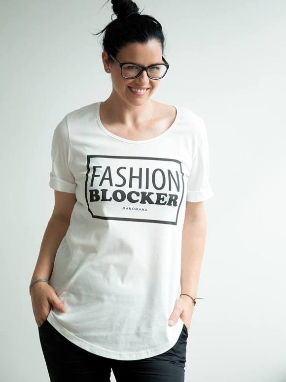 Manomamas neues Statement-Shirt gegen Fast Fashion. Für echte Bekleidung. Foto (c) manomama.de - Klick aufs Bild --> Ab zum Webshop. 