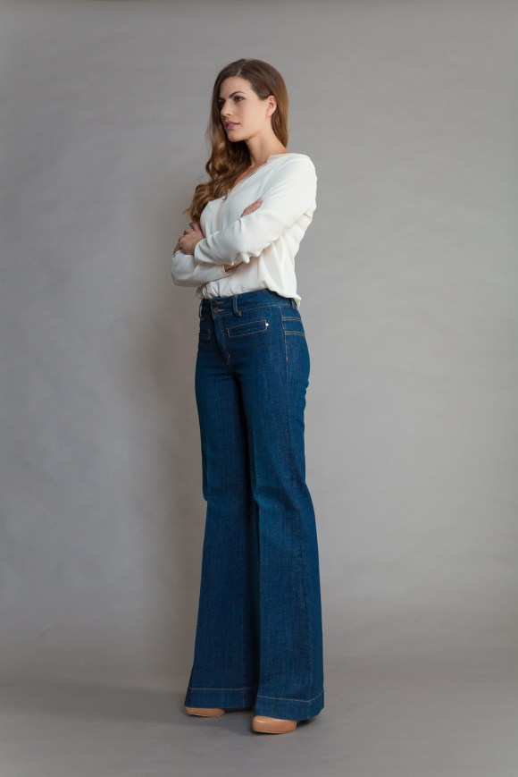 AMANDA_Pacific_Blue_Side